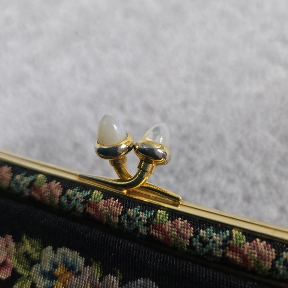 Vintage 1950s Saks Fifth Avenue Purse Needlepoint Tapestry Floral Pearl Accents
